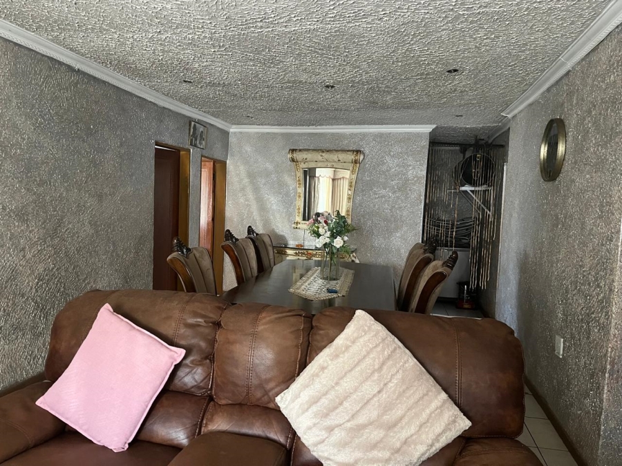 3 Bedroom Property for Sale in Zwelitsha Eastern Cape